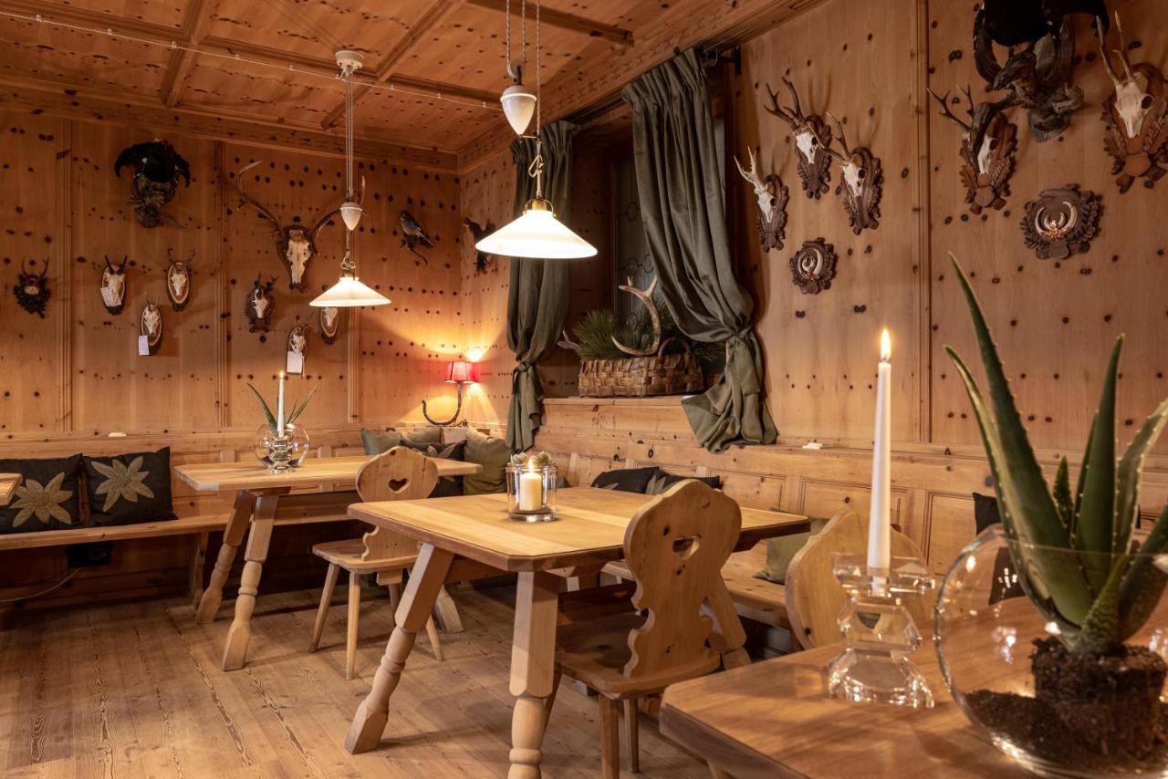 Hotel Finkenhof - Feel at home Schenna Eksteriør billede